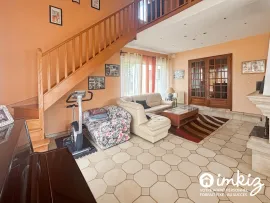 Vente Maison 5 pièces avec piscine couverte