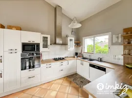 Vente Maison 210m2 - 8 pièces - Vue imprenable