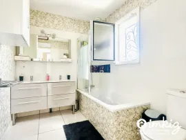 Vente Villa contemporaine 2012 - DPE A- Piscine au sel