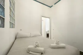 Carrer de Valldonzella, Barcelona Barcelona