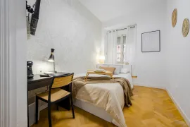 Location Calle de San Simón, Madrid