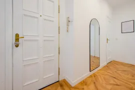 Location Calle de San Simón, Madrid