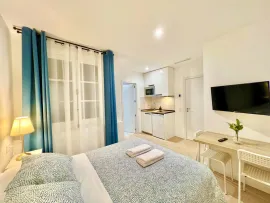 Location Plaza de las Cortes, Madrid