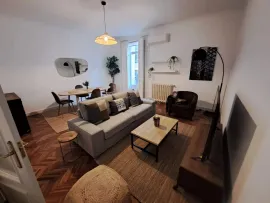 Location Calle del Prado, Madrid