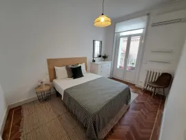 Location Calle del Prado, Madrid