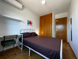 Colocation Calle de Eduardo Barreiros, Madrid
