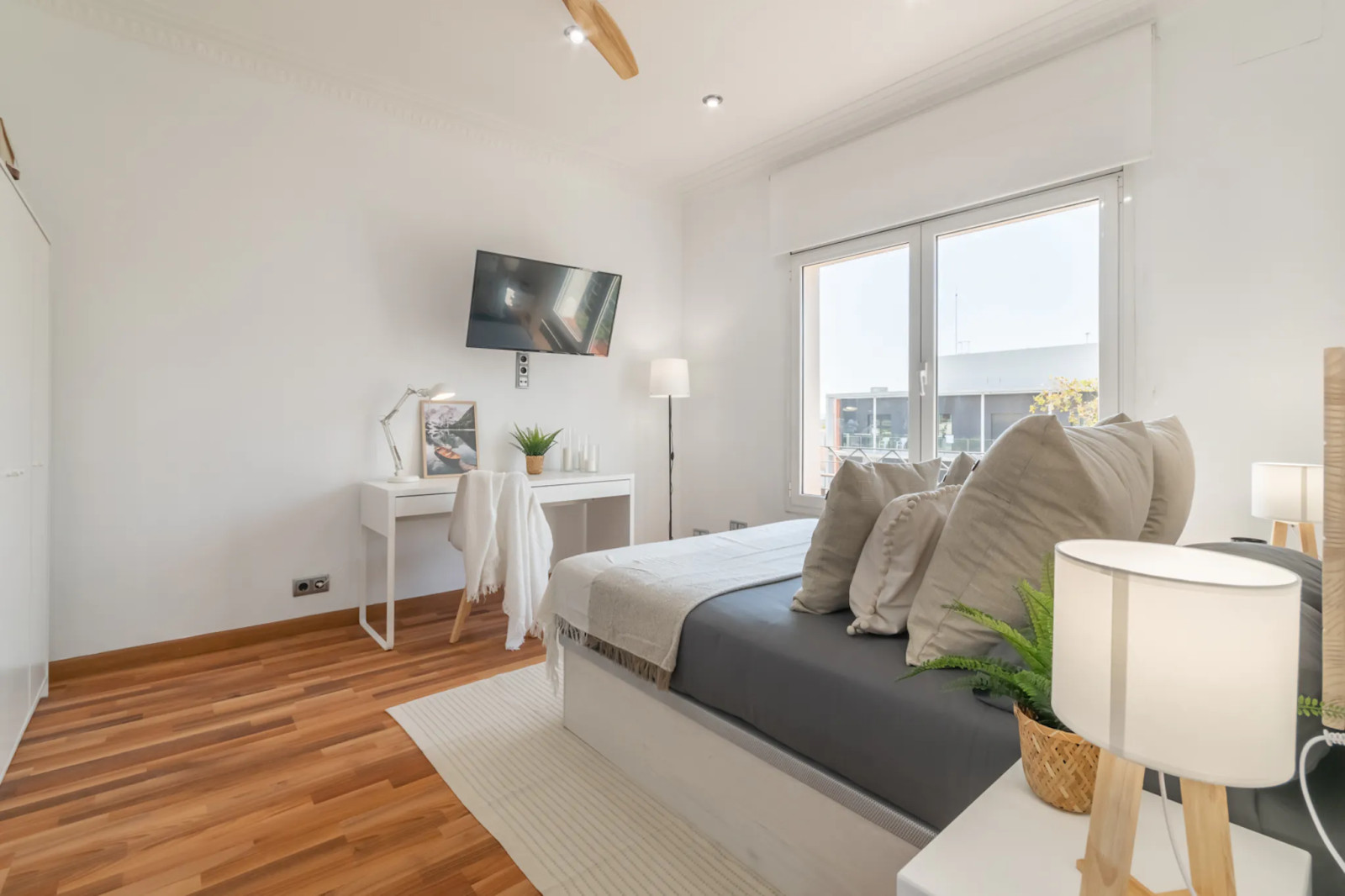 Colocation Via Augusta, Barcelona