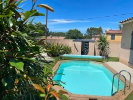 Superbe maison individuelle plain pied  avec piscine Rocbaron
