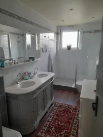 Location Appartement F5 en centre ville avec stationnement