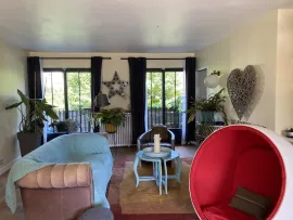 Location A LA MAISON COMME A l'HOTEL. IDEAL CONSULTANTS