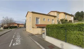 Location 📍 À louer T2 meublé de 53 m² avec parking.