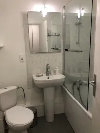 Location Beau studio meublé 27m² Lumineux et calme Parking