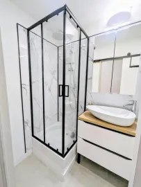 Location Très beau Studio meublé dans l'Ecusson