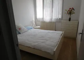 Location Beau T2 meublé 47m² à Saint Genis Laval au calme