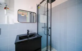 Location Superbe studio rénové et meublé 19m²