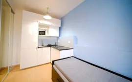 Location Superbe studio rénové et meublé 19m²