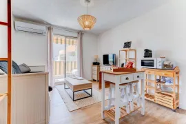 Location Beau studio meublé avec terrasse Bail mobilité