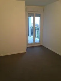Location Location 2 pièces à Romainville 40m2