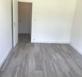 Location Location studio 17 m² Sevres