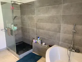 Colocation BELLE CHAMBRE AVEC SALLE DE BAIN PRIVATIVE