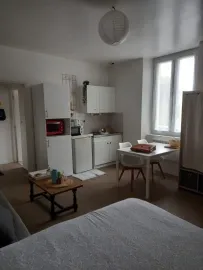 Beau studio 26m² 200m ESA UCO Angers