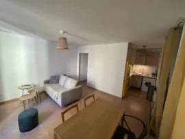 Location T2 double façade au Panier, 13002