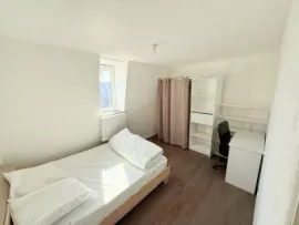 Colocation 4 chambres dispos dans belle coloc 112m²