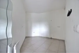 Location Beau studio 36m² récent avec balcon