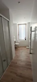 Colocation 2 chambres avec salle de bain partagée