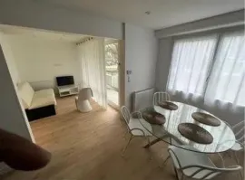 Location 3P meublé 40m2, entièrement rénové, RDC à Nantes