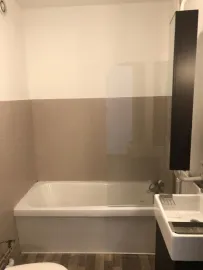 Location APPARTEMENT DANS RESIDENCE SECURISEE VUE DEGAGEE
