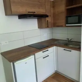Location Beau studio meublé 11m² entièrement rénové