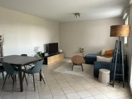 Location Bel appartement avec une vue sur la plan d'eau