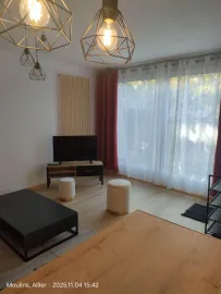 Location Superbe T1 rez  de jardin 35m2
Rénové meublé