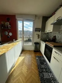 Location Beau deux pièces avec grande terrasse