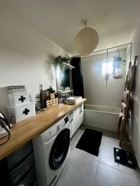 Location Beau deux pièces avec grande terrasse