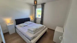 Location T3 en duplex meublé, à Présilly