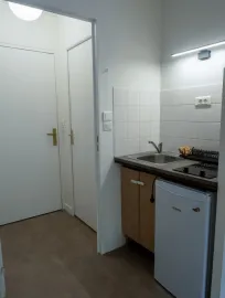 Location 490€ Studio Meublé + Parking + Local à vélo