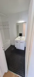 Location 3/4 pièces 77 m2 refait a neuf