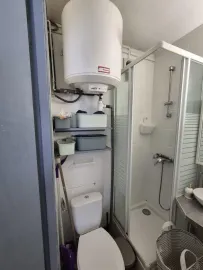 Location Beau studio entièrement meublé et rénové 13m²