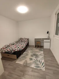 Colocation Chambre meublée dans maison avec accès indépendant
