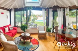Vente Maison 4 chambres 145 m² avec piscine et garage