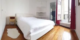 Location Paris 17e T2 meublé 51m², ascenseur, gardien, cave