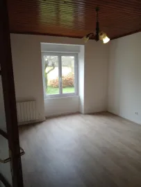 Location Maison entièrement rénovée avec jardin de 590 m²