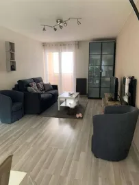 Location LOCATION ETUDIANT  T2 de 53 m2 meublé