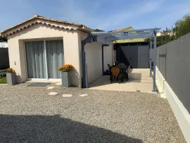 Location Studio meublé climatisé à Mandelieu (proche Cannes
