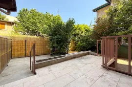 Location Maison T4 entièrement rénovée avec jardin privatif