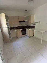 Location F2 + jardin privatif - 58m² métro CUSSET (ligne A)