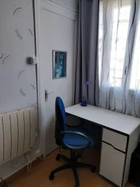 Location Chambre lumineuse et confortable