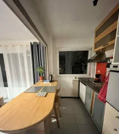 Location Beau studio meublé 35m² avec balcon